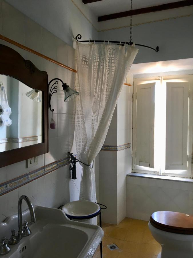 Barga Lucca Centro Storico Con Giardino Apartment Luaran gambar